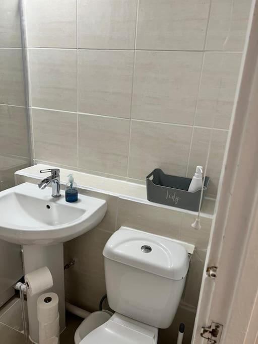 2 Bed Solihull Near Nec Airport, Jlr, Resort Wrld Exterior foto