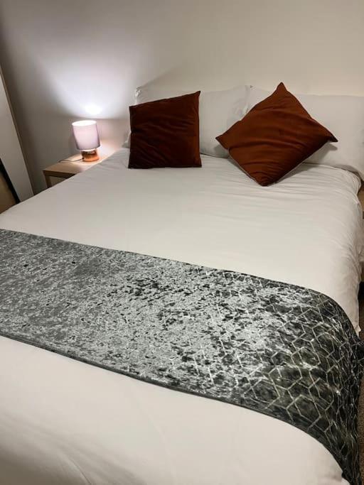 2 Bed Solihull Near Nec Airport, Jlr, Resort Wrld Exterior foto