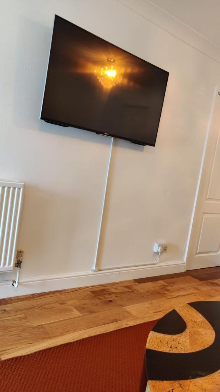 2 Bed Solihull Near Nec Airport, Jlr, Resort Wrld Exterior foto